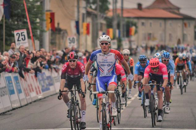 Il francese Arnaud Démare a segno nella seconda frazione della corsa francese (www.laroutedoccitanie.fr)