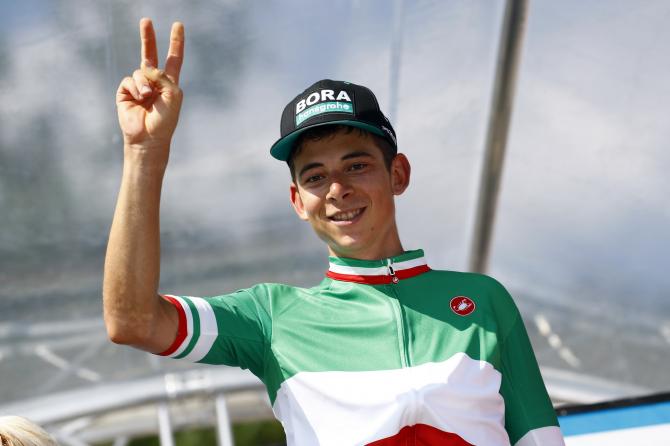 Davide Formolo conquista la maglia tricolore sullimpegnativo circuito di Compiano (foto Bettini)