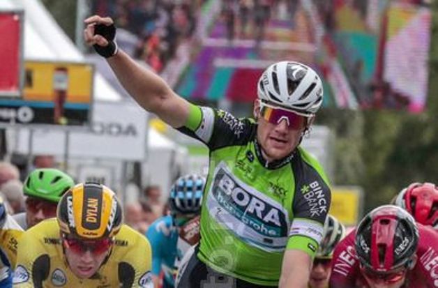 Anche la seconda tappa del BinckBank Tour porta la firma di Sam Bennett (foto Bettini)