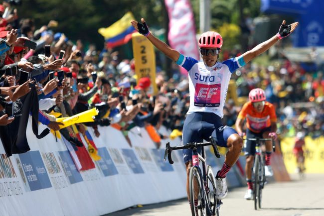 La vittoria di Daniel Martínez nella tappa regina della corsa colombiana (Getty Images)