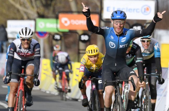 Nizzola vola a prendersi la seconda tappa della Parigi-Nizza 2020 (Getty Images)
