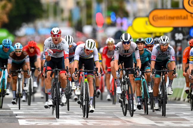 Kristoff vince allo sprint la prima tappa del Tour de France 2020 (foto Bettini)