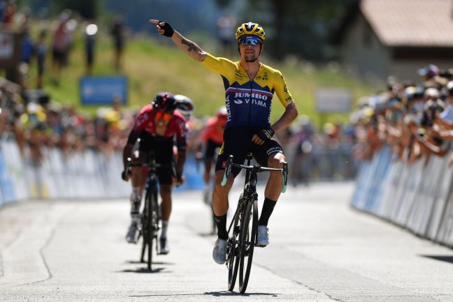 La vittoria di Roglič nella seconda frazione del Tour de lAin (foto Getty Images Sport)