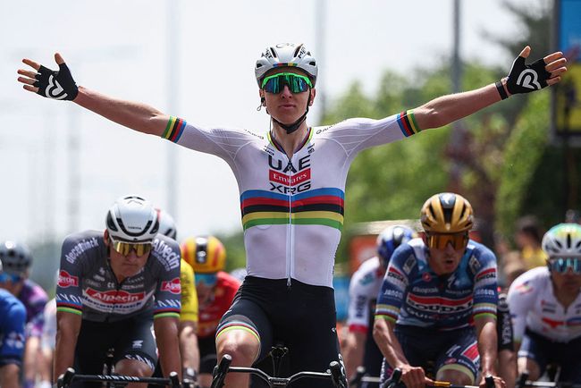 Pogacar vince in volata la prima tappa del Giro del Delfinato (Getty Images)