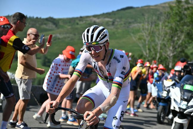 Pogacar in azione sulla salita di Hautacam (foto Marco Bertorello / AFP via Getty Images)