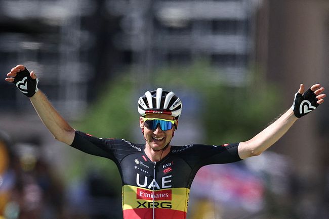 Wellens esulta a Carcassonne (foto Anne-Christine Poujoulat / AFP via Getty Images)