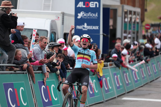 Jarno Widar vince il tappone del Tour de France 2025 (foto Le DL / Tom Pham Van Suu)