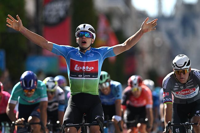 Arnaud De Lie si impone a Lovanio nellultima e decisiva tappa del Renewi Tour (foto Luc Claessen/Getty Images)