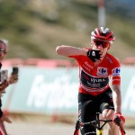 VINGEGAARD DOMA LA BOLA DEL MUNDO E BLINDA LA VUELTA A ESPANA 2025