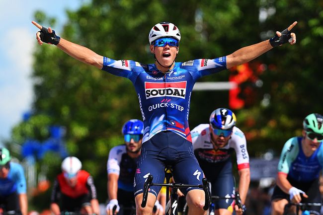 Linarrestabile Magnier vince la prima tappa del Tour of Guangxi2025 (foto Tim de Waele/Getty Images)