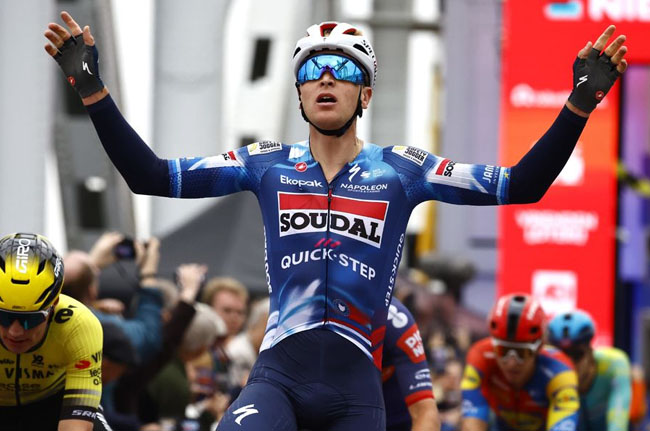 Tim Merlier vince a Dordrecht (foto Cor Vos)