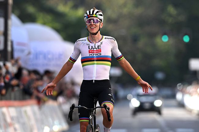 Pogacar trionfa a Varese (foto Dario Belingheri/Getty Images)