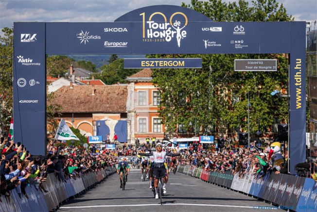Molano vince la tappa conclusiva del Giro dUngheria (foto Tour de Hongrie)